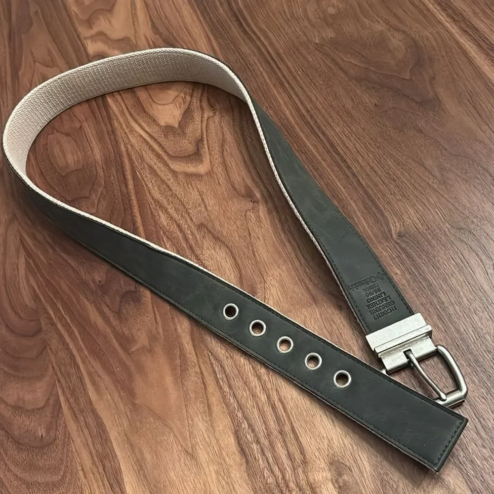 New Columbia Reversible Tan & Gray Leather Belt - 36